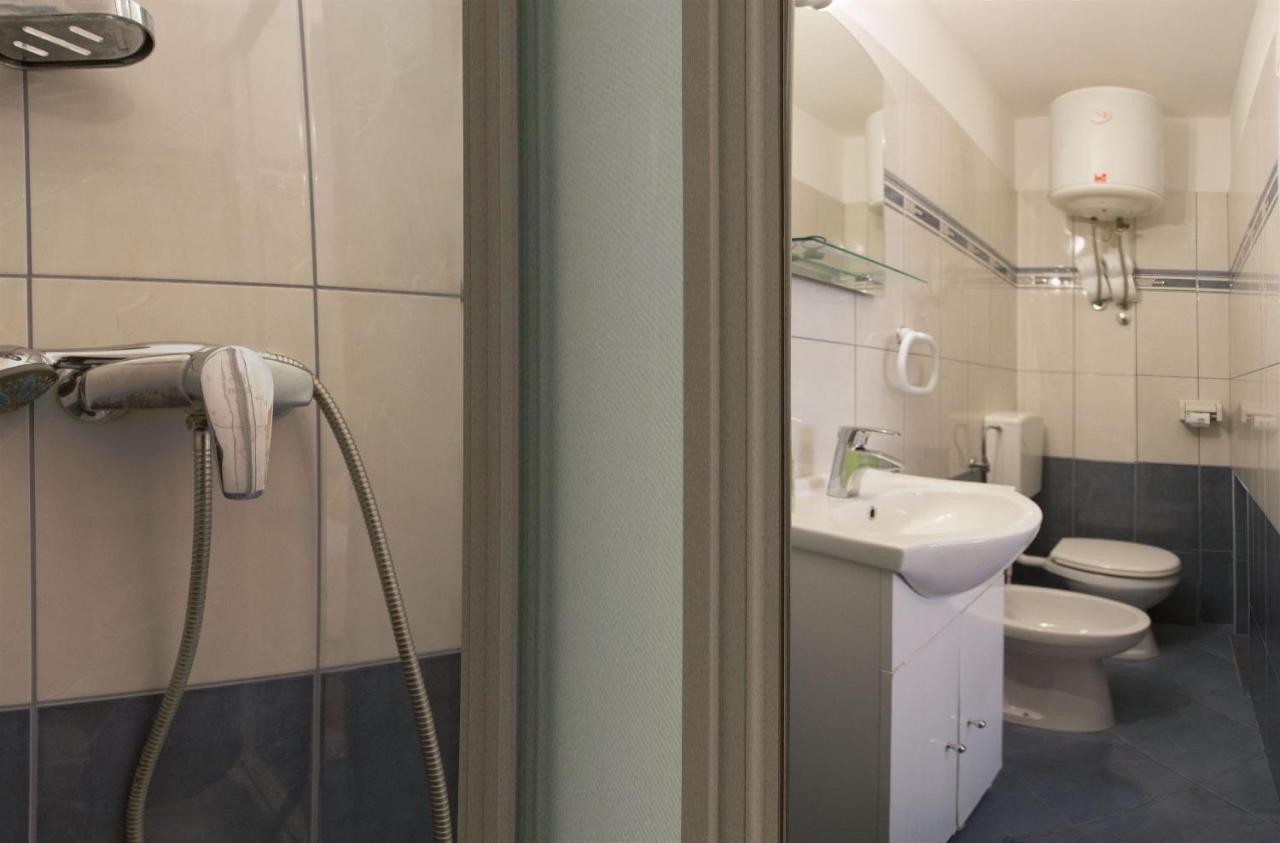Apartments Gudelj Trogir Ngoại thất bức ảnh