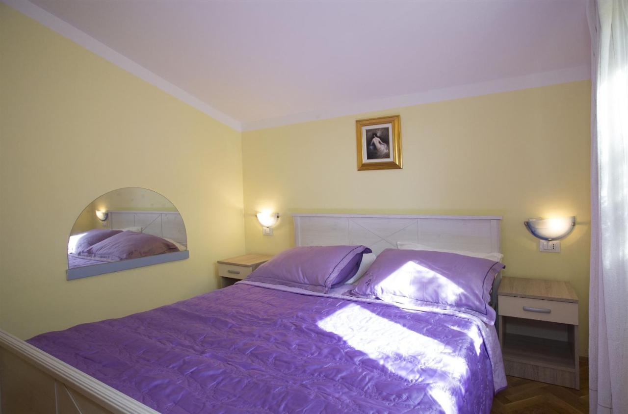 Apartments Gudelj Trogir Ngoại thất bức ảnh